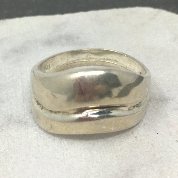 Sterling Silver Two Band Wave Ring - Picture 2 of 12